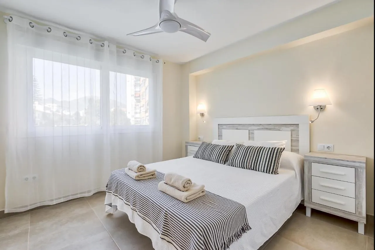Sur Suites Alhambra Fuengirola Apartment